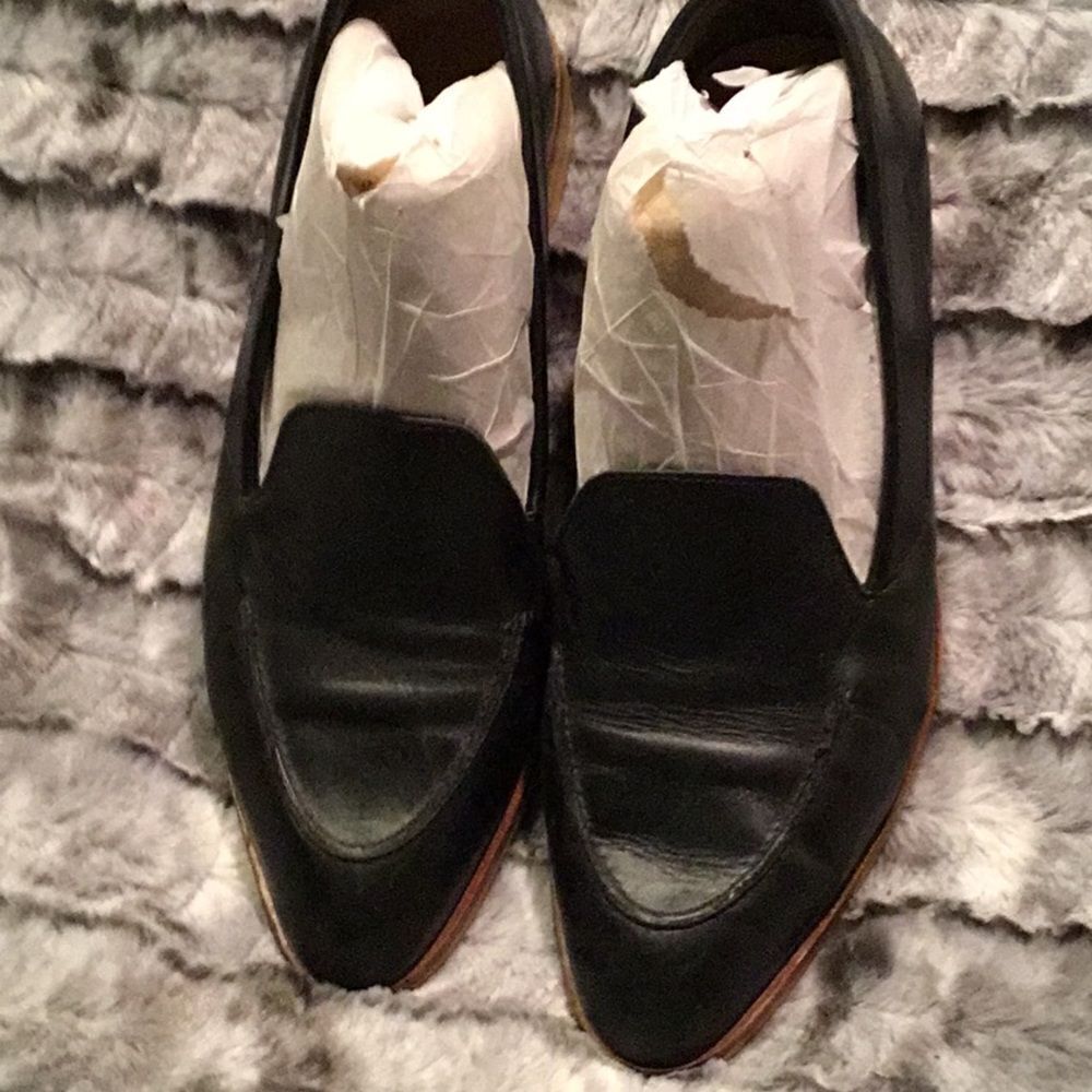 Everlane Classic Black Leather Loafers